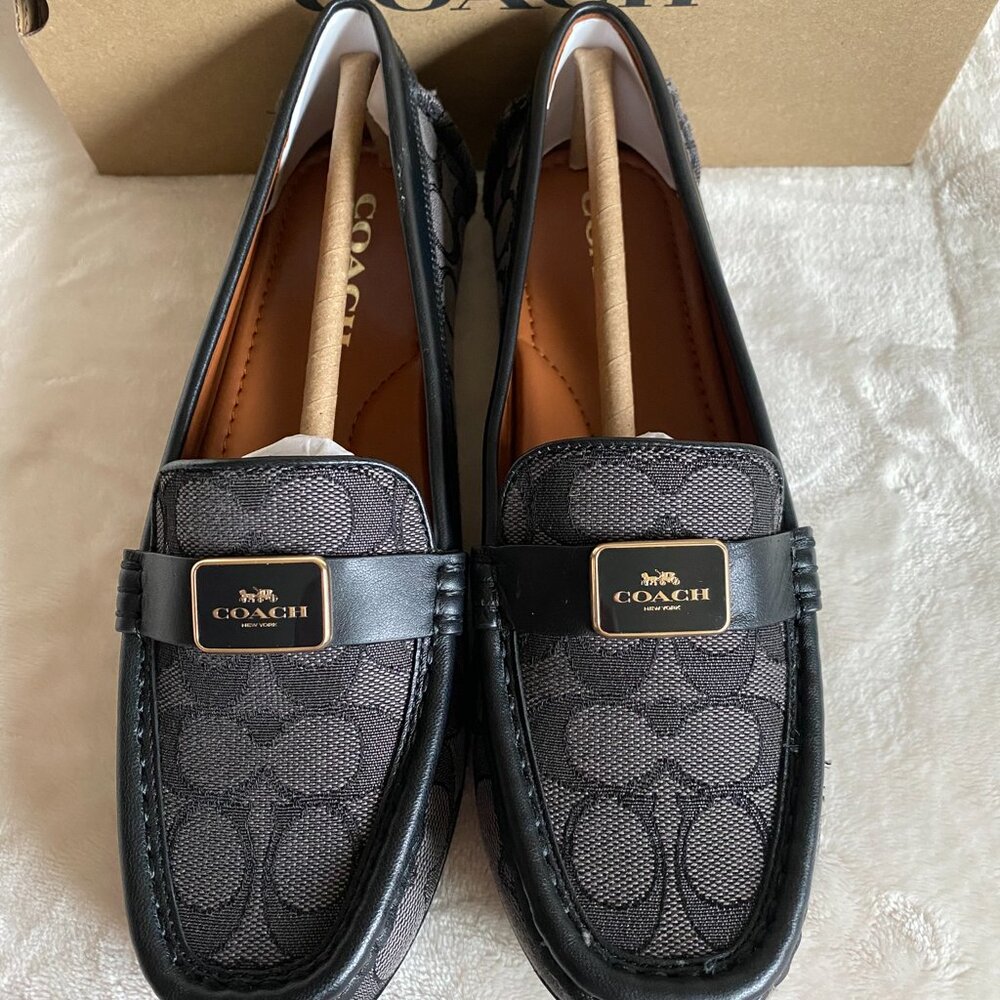 NIB! Coach Women's 8B Mona Driver In Signature Jacquard In Smoke/Black CC639 - Picture 3 of 12